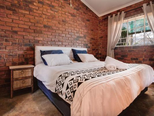 Room image 1