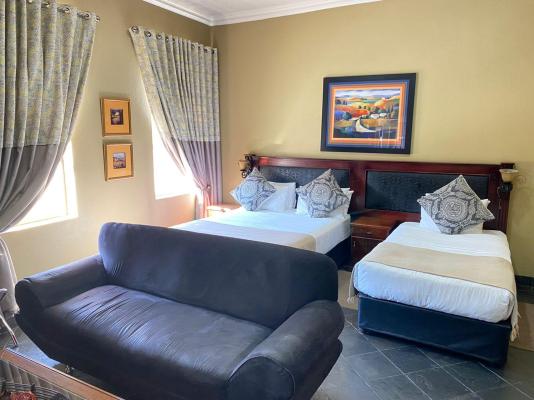 Room image 2