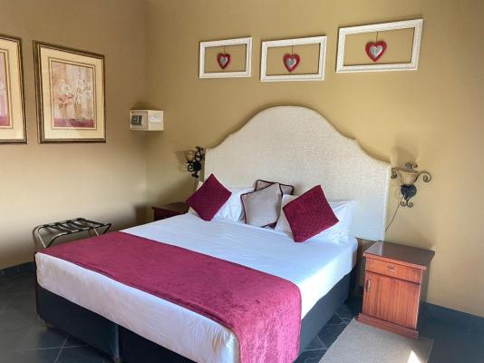 Room image 3