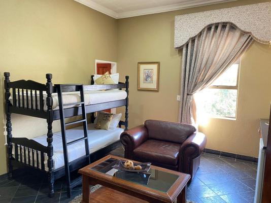 Room image 5