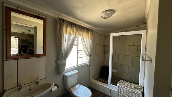 Room image 39
