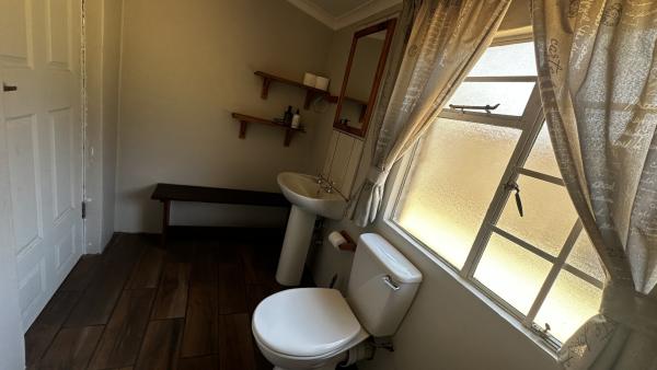 Room image 40