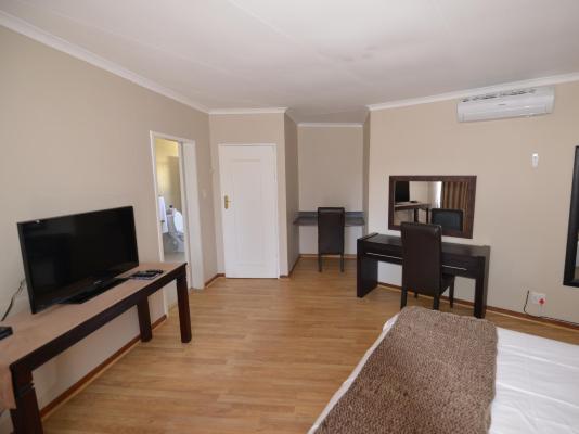 Room image 2