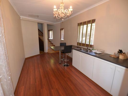 Room image 5
