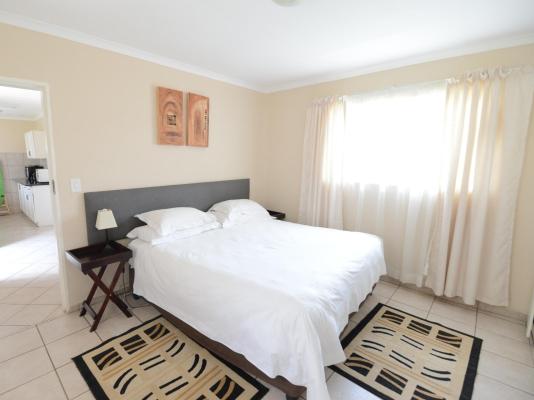 Room image 6