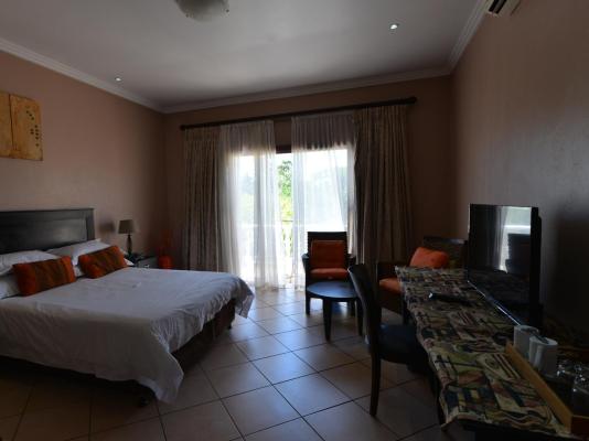 Room image 13