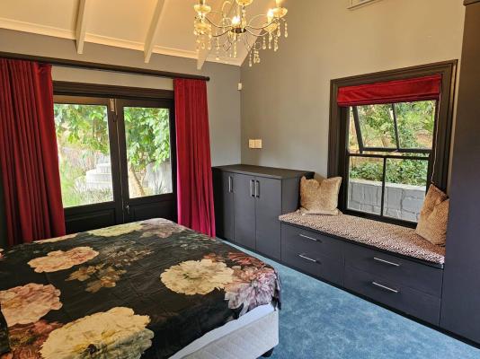 Room image 1
