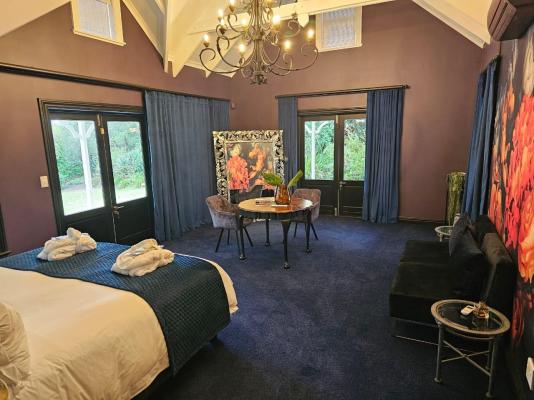 Room image 2