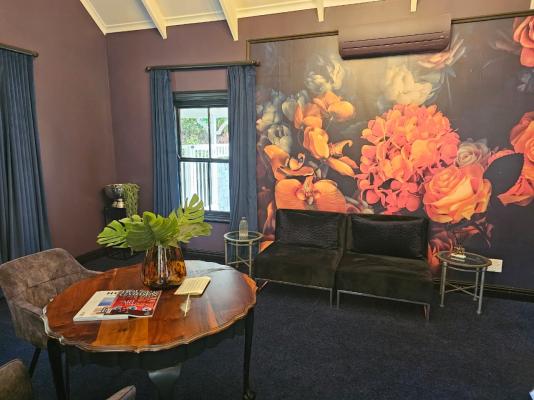Room image 4