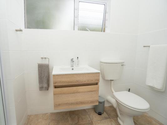Room image 4