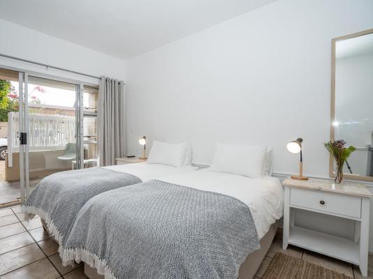 Room image 3