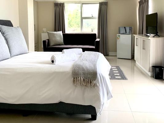 Room image 3