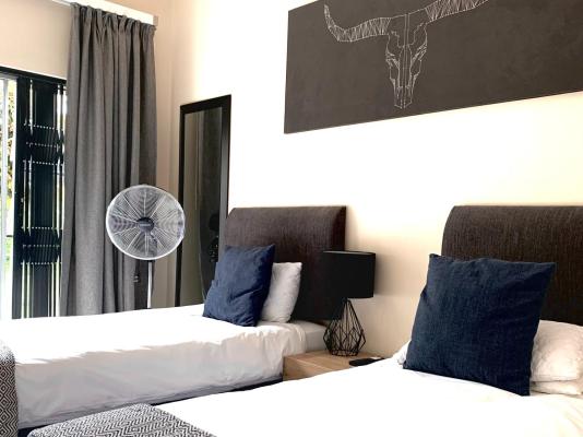 Room image 5