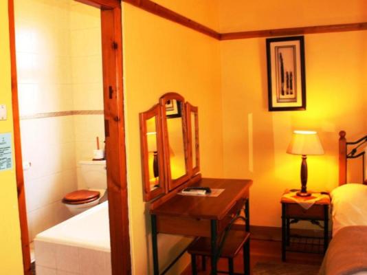Room image 2