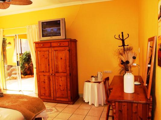 Room image 4