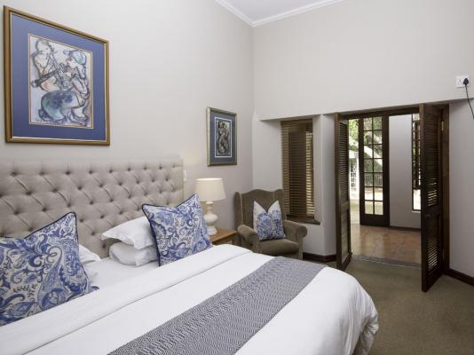 Room image 33