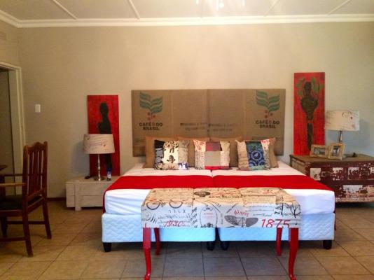 Room image 3