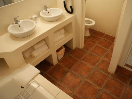 Room image 1