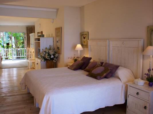 Room image 3
