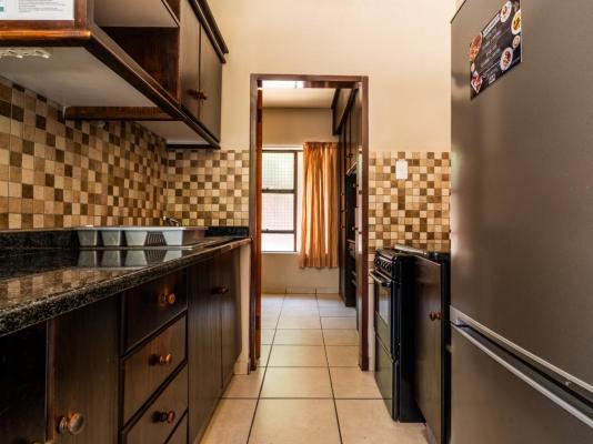 Room image 2