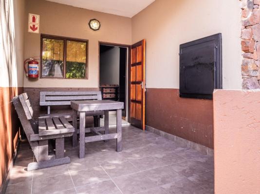 Room image 4