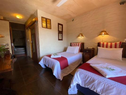 Room image 10