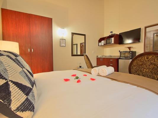 Room image 15