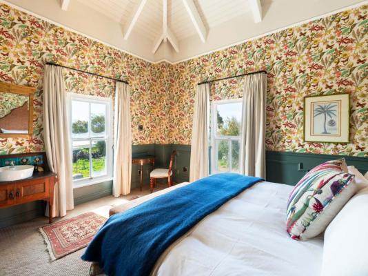 Room image 1