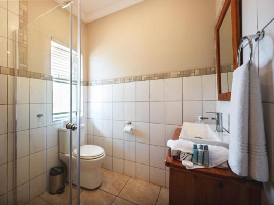 Room image 18