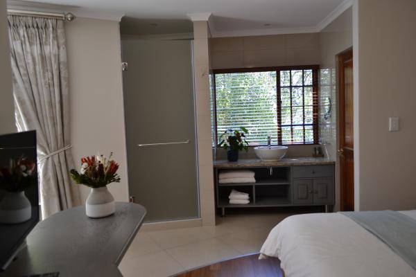 Room image 6