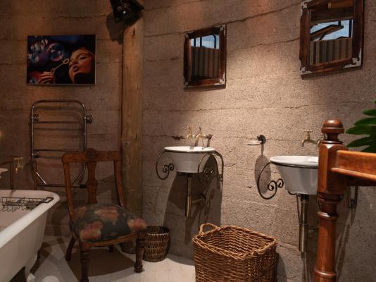 Room image 5