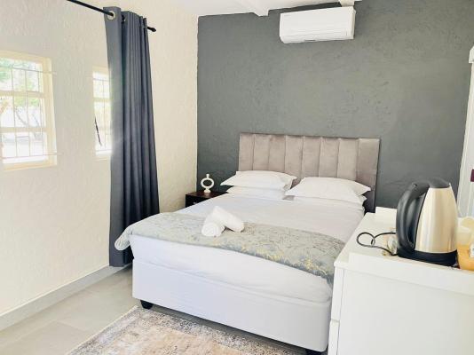 Room image 6