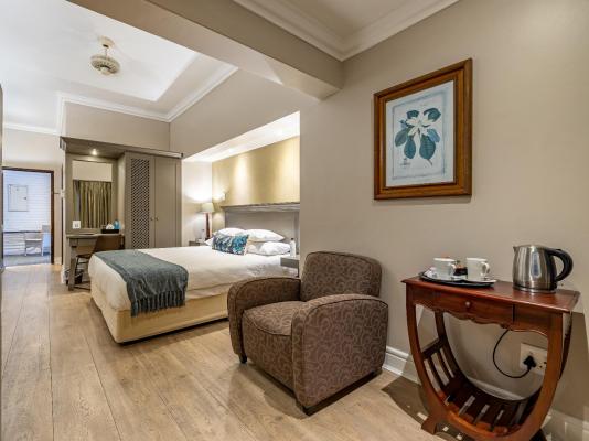 Room image 8