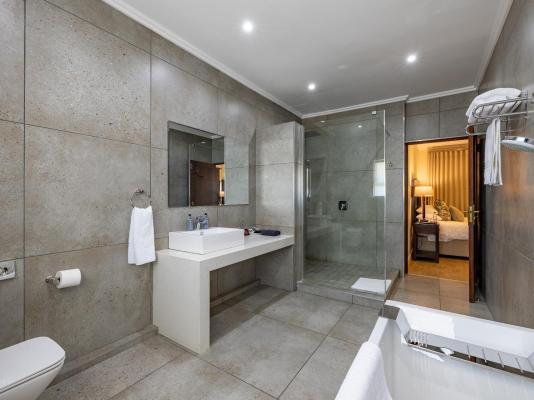 Room image 11