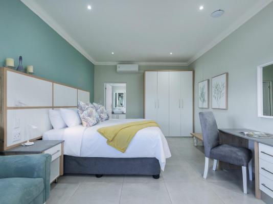 Room image 10