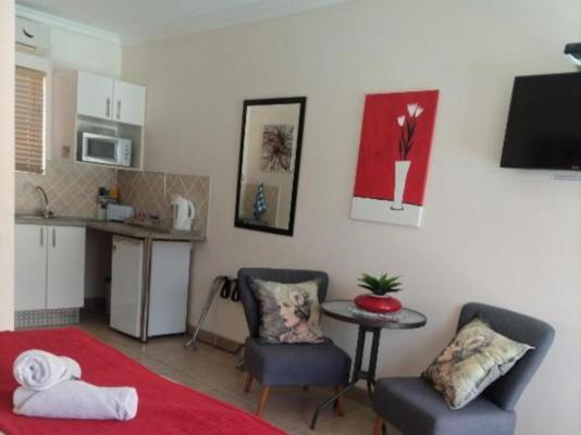 Room image 13