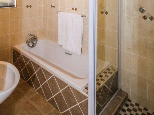 Room image 15
