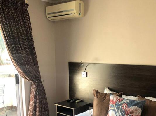 Room image 2