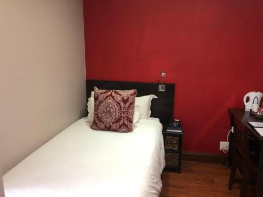 Room image 1