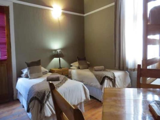 Room image 3