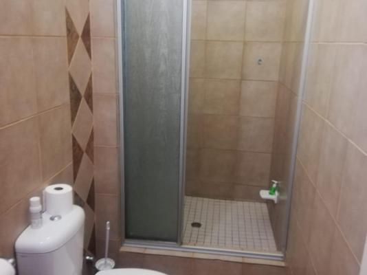 Room image 1