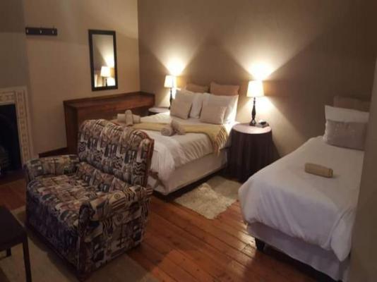 Room image 3