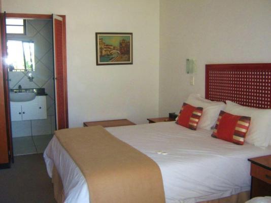 Room image 3