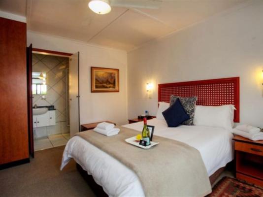 Room image 4