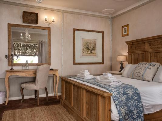 Room image 3