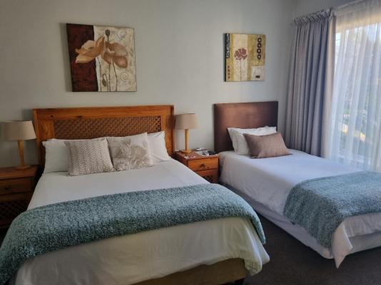 Room image 3