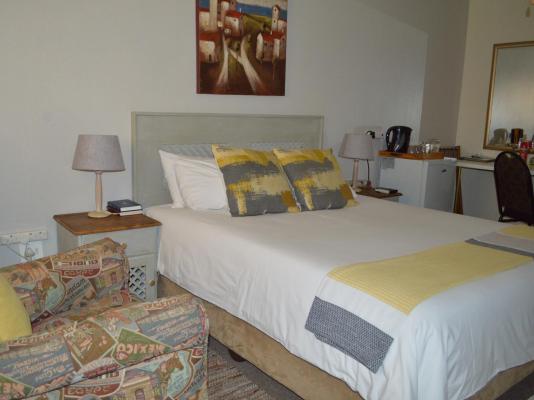 Room image 6