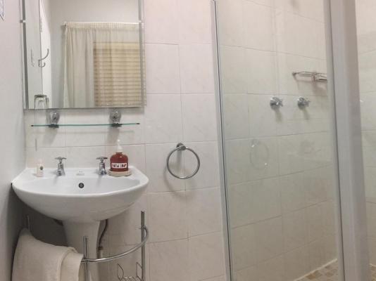 Room image 1