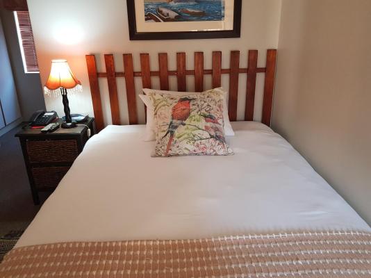 Room image 4