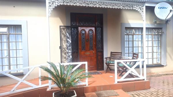 Room image 2